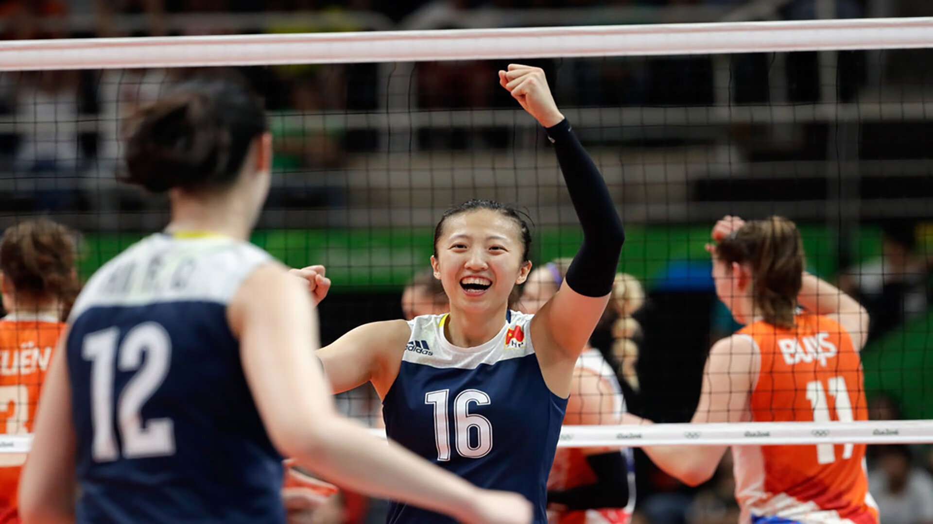 世界滑板公开赛女子组新人夺冠震惊圈内，世界滑板比赛视频